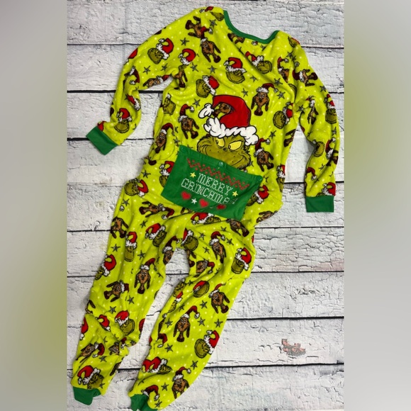 Green Grinch Christmas Pajama Onesie - Picture 1 of 2